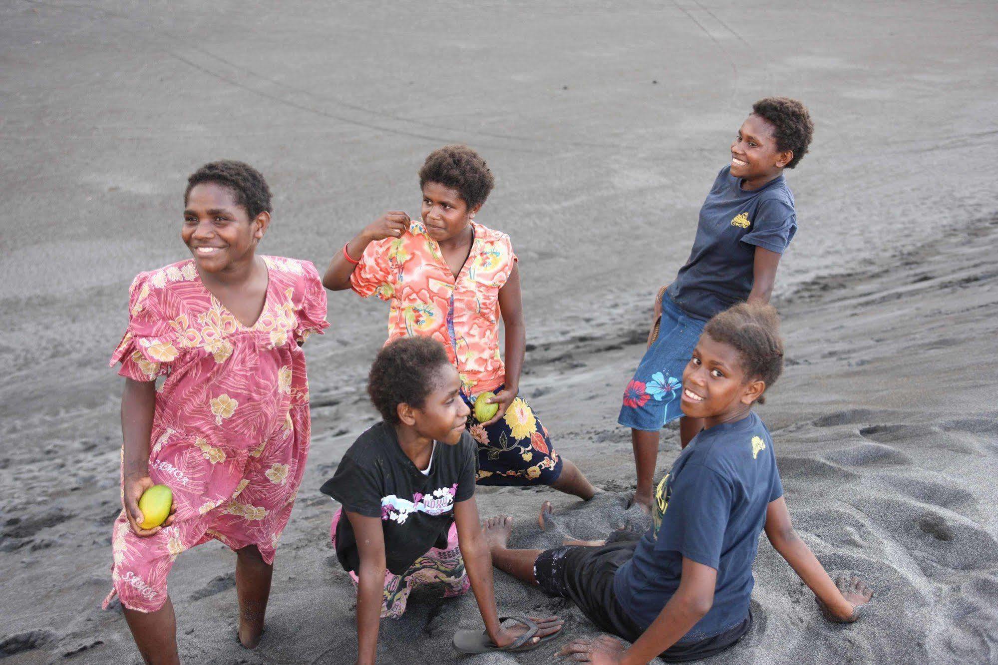 Friendly Beach Looukeureus Luaran gambar
